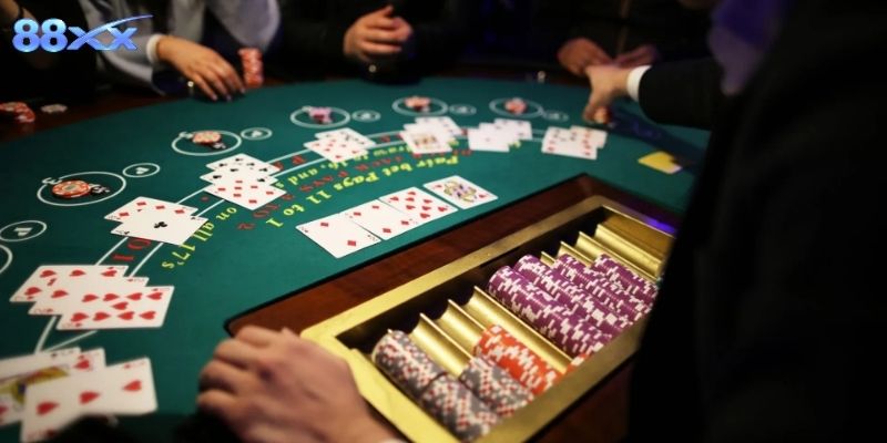 Chinese Poker Pineapple Là Gì? Luật Chơi Dễ Nhất Tại 88XX