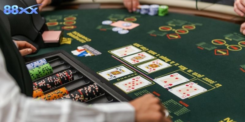 Chinese Poker Pineapple Là Gì? Luật Chơi Dễ Nhất Tại 88XX